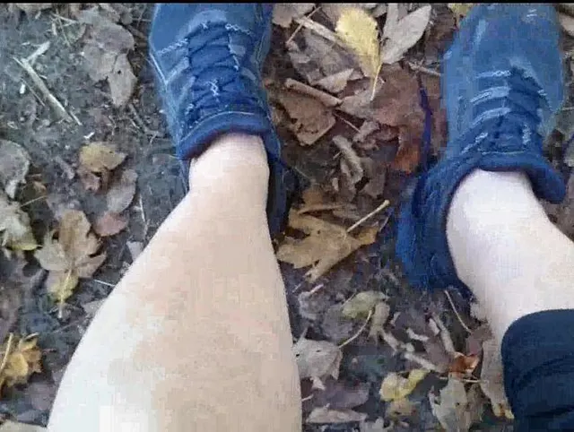 Waldspaziergang - Teil 1 **Sportschuhe**