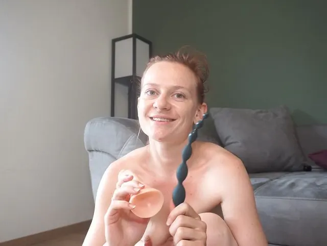 ANALE BESTRAFUNG   für unartiges Mädchen!!