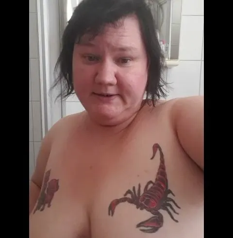 NOCH MAL PISSEN VOR MEINEM SONNTAGS TRIPP