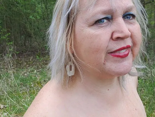 bespermt nach Bukkake Fantreffen
