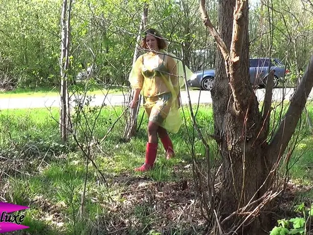 Gummistiefel  #6 - Im Wald gefickt