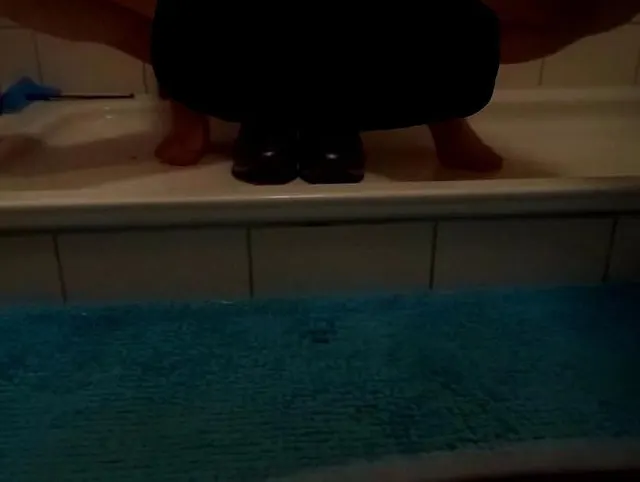 Schuhpiss in Sneakers