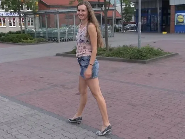 Pissen auf dem Parkplatz