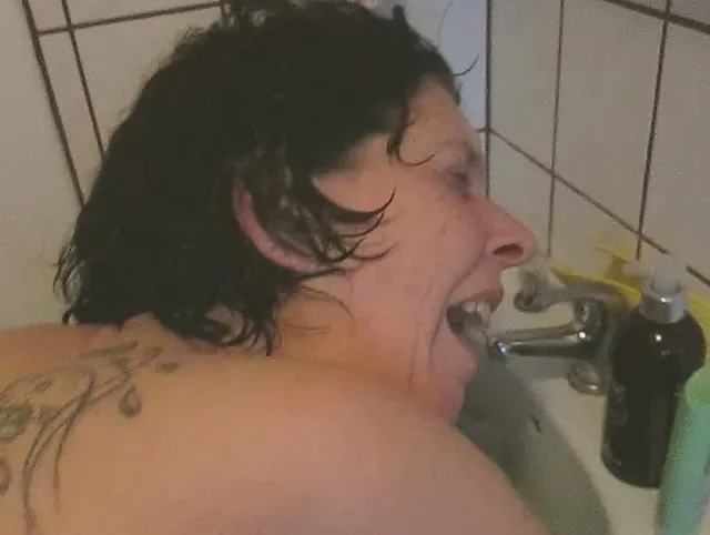 Im Bad gefickt…