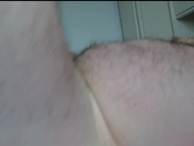 Cock Ring, Anal Plug und Overknee Strümpfe 2