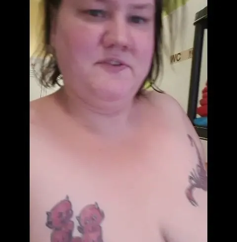 UMKLEIDE GEIL ABGEPISST