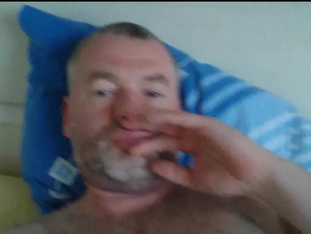 Arschfotze in Nahaufnahme **ANAL Finger**
