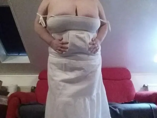 weißes Sommerkleid geil eingesaut mit squirting