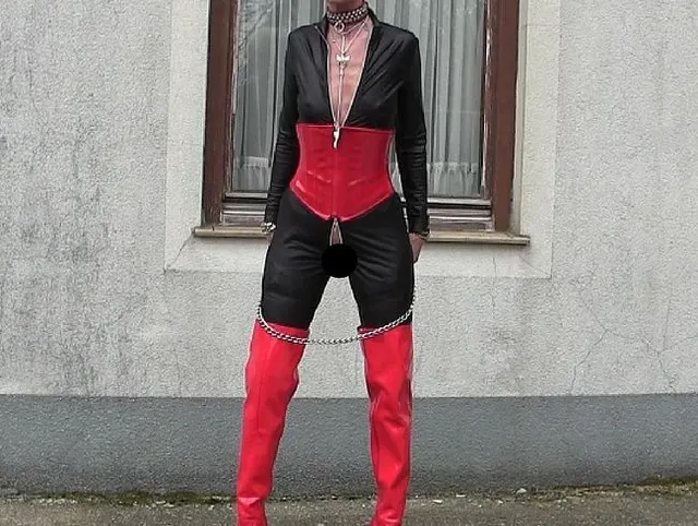 sklave trink und leck mich sauber