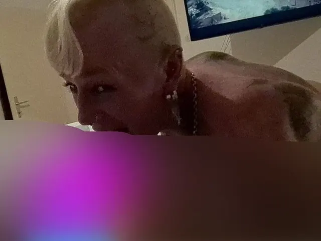 POV - BLOWJOB ......