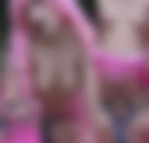 BARBIE VERSAUT GEIL UND DRECKIG GEFICKT