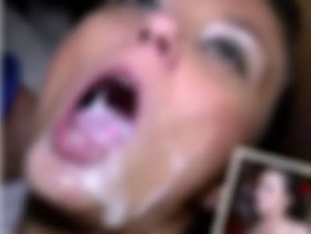 Extrem: Bukkake-Party Fieby (1/2)