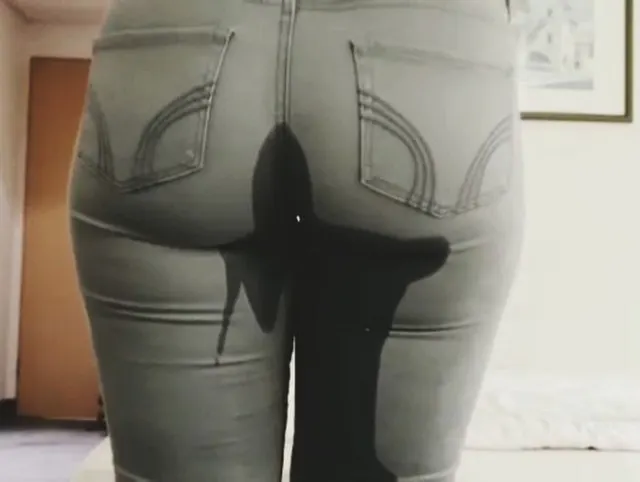 Geiler Jeans Piss