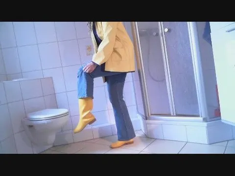 In Regenklamotten (Userwunsch)