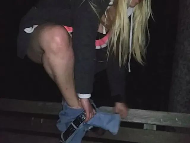 Nächtlicher Public Piss!!!!!!!