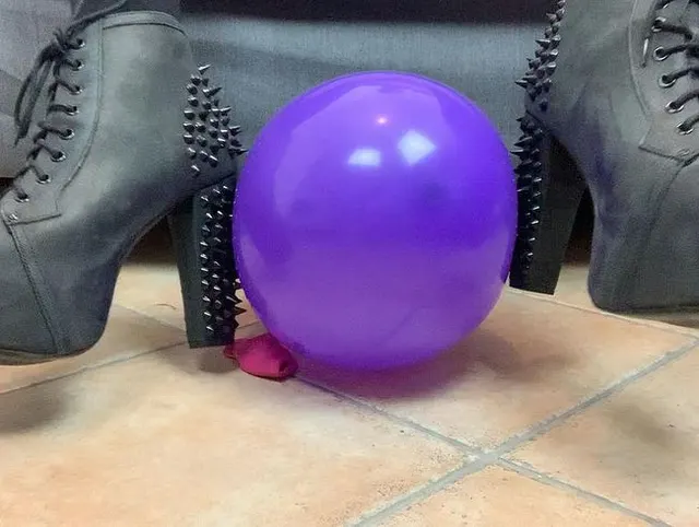 Looner Fetisch! Meine Heels bringen Ballons zum Platzen