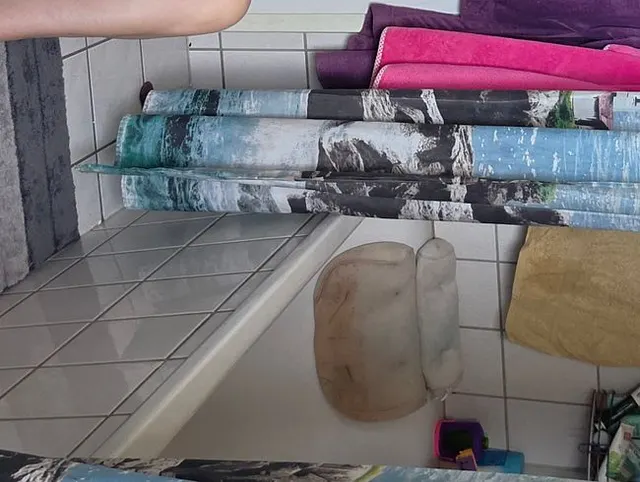 Highheels-gespreitzte Beine-Dildo Spiele -Squirten ,ich bin dein Überrschungsei ??????