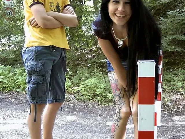 Beim Grillfest vom Cousin gefickt