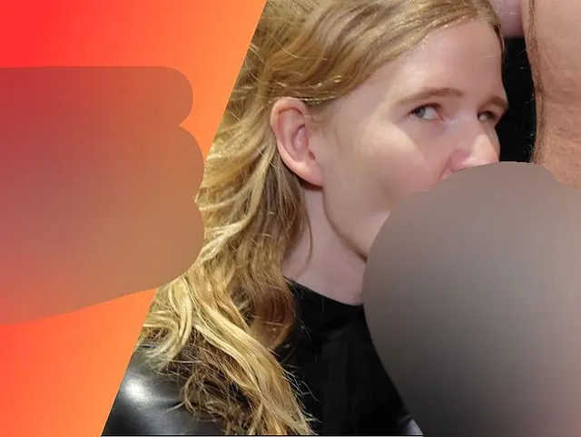 Blondes Teen bläst meinen Schwanz vorm Porno Dreh an!
