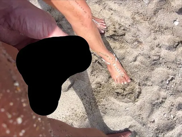 User pisst mir auf meine Füsse