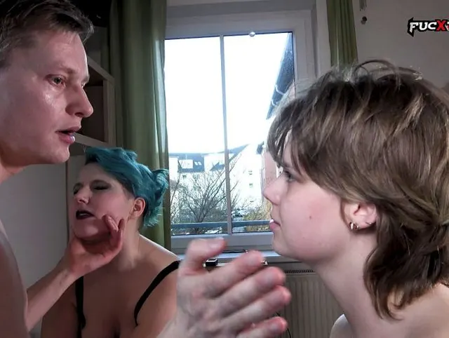 Vorschau aus Teens: Dreier Massage Eskalation - Part 2