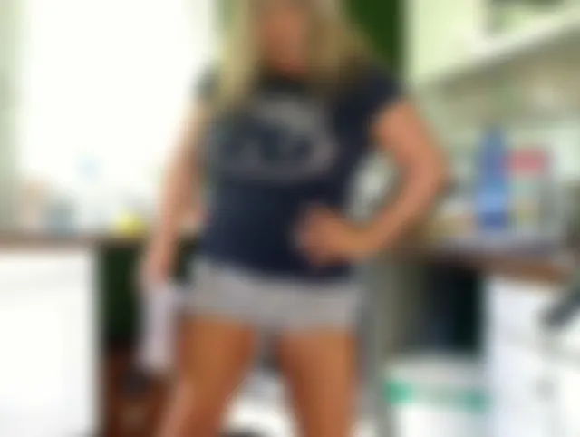 Sporty MilF