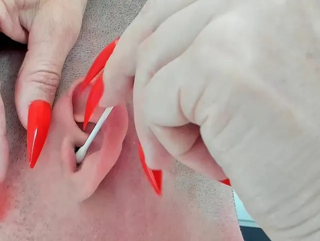 Asmr Stiefmutter MILF lange Nägel Massage Fetisch Tabu