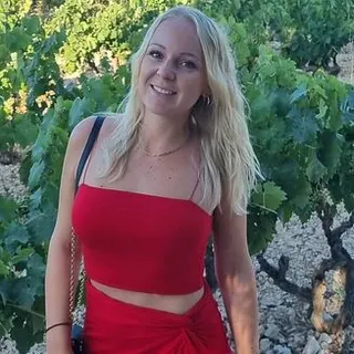 Profilbild von Lucie Bavarina