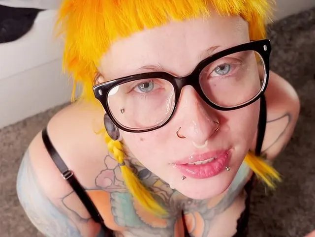 SPERMALADUNG fürs Gesicht mit Doggyfick