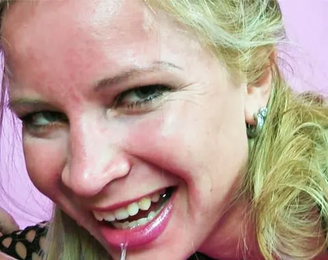 Gagging und fetter Deepthroat