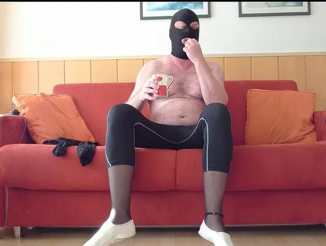 Sexy in der Ferienwohnung 2019 - 1 ** Nylon Striptease **