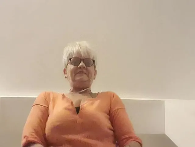 Mund auf und schlucken , ich lass laufen