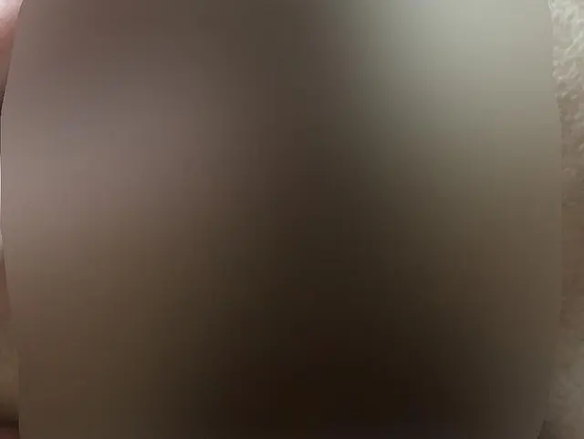 Mädchen wichst Dick und versucht, Weißrussischen Mann in Hairy Ass zu fingern und Lovense in ihn zu setzen