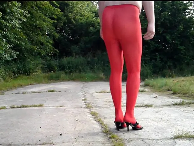 ROTE FSH und Pantoletten (Outdoor)