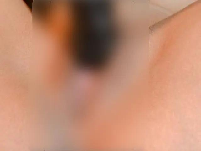 GESCHLOSSENER PLAN MIT GROSSEM DILDO (ohne Ton)
