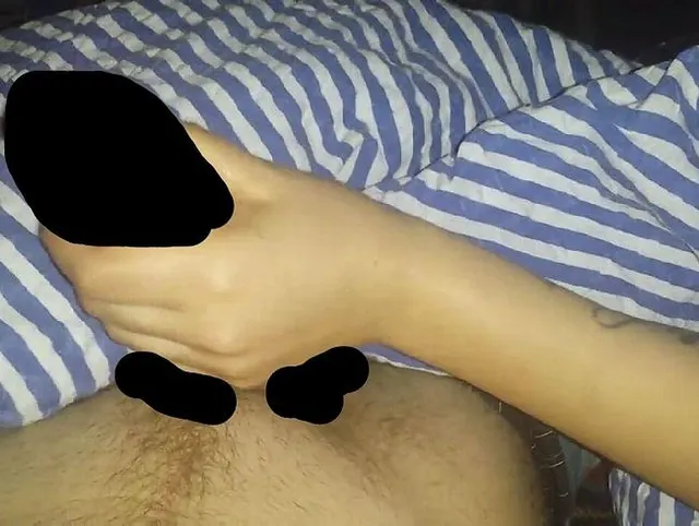 Teeny Hand am Schrubben Spar Video