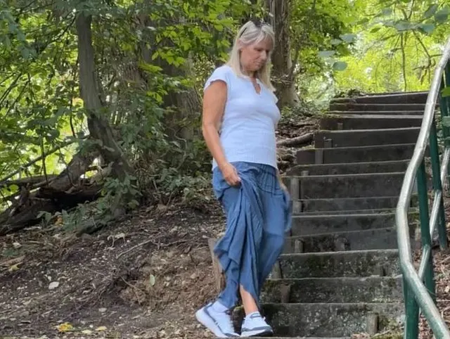 So gehe ich die Treppe runter