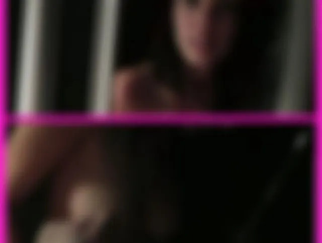 Tessa unter der Dusche geärgert!