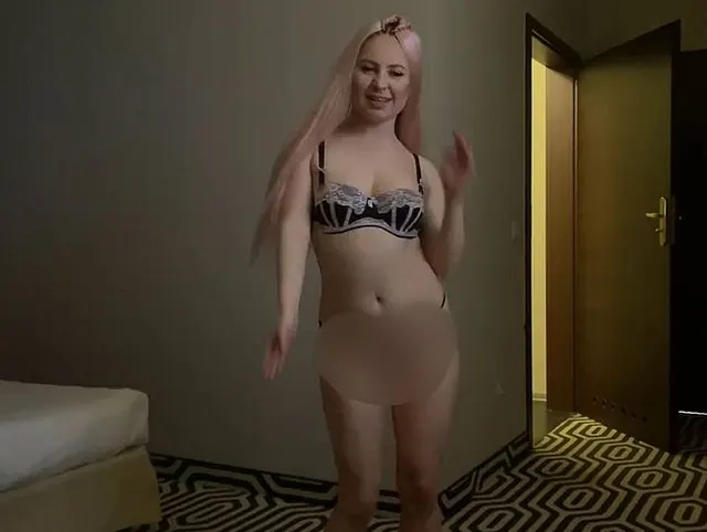 Pornostar Maria Gail ihr geiler Apartment Sex