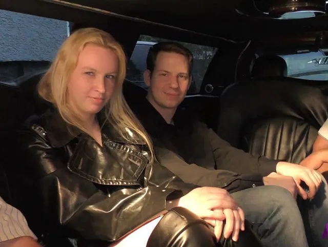 Pornostar MariseBennet ihre erste Fickfahrt