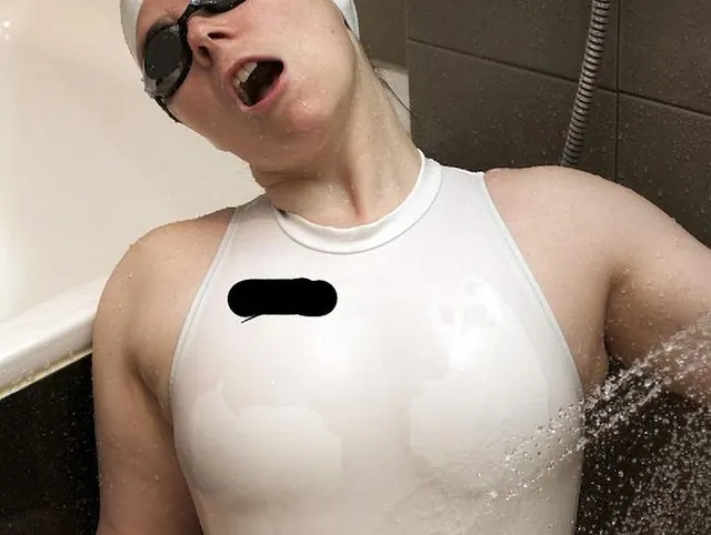 White S2000 Waterpolo Hydrasuit gets wet